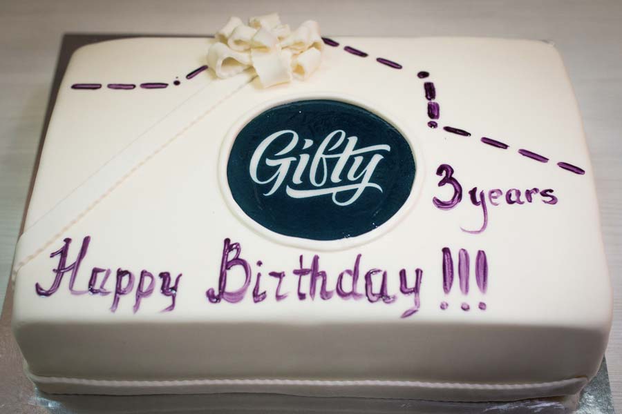 Праздничный торт компании Гифти 3 года